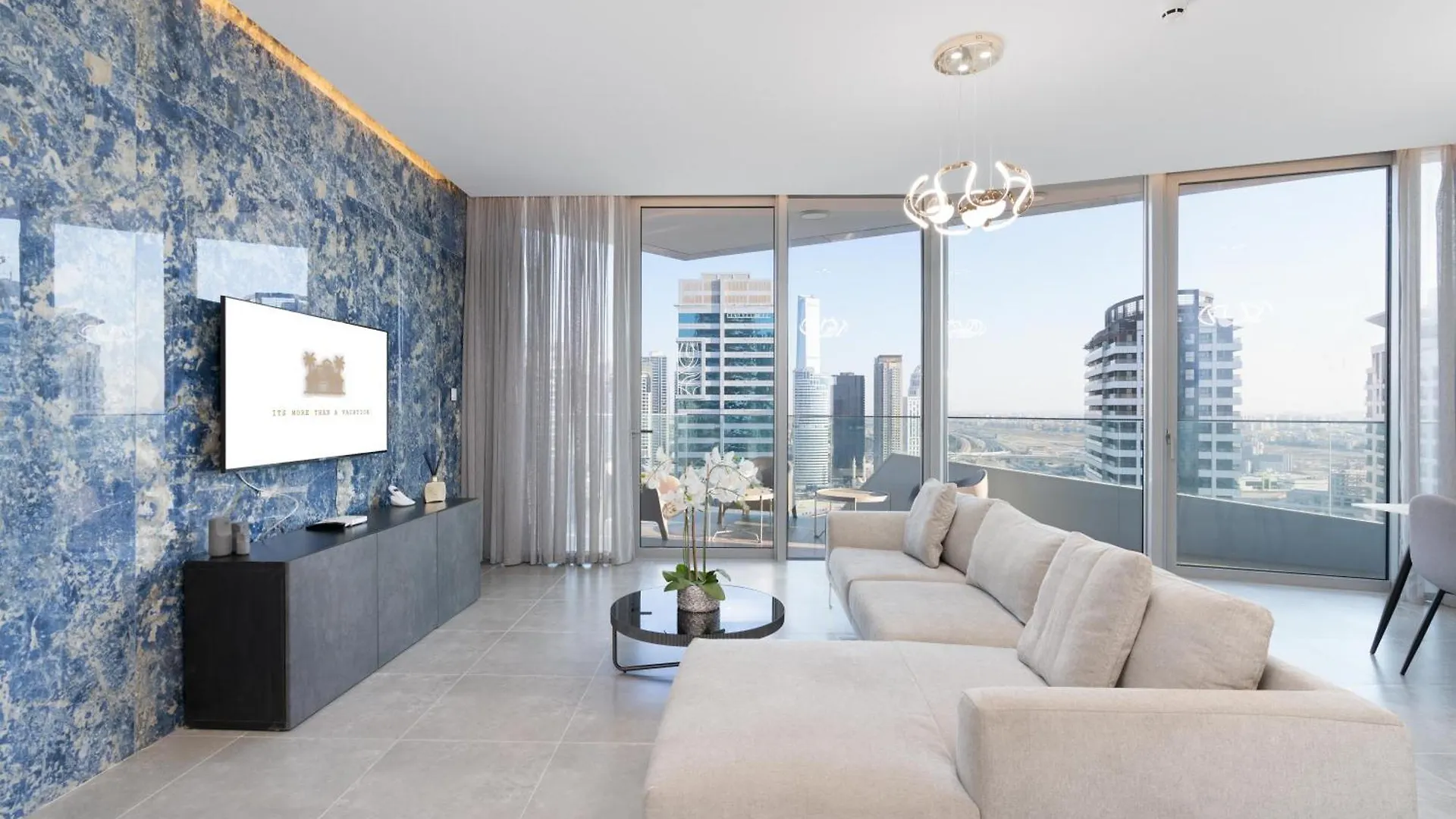 Chic Waterfront Escape With Stunning Views In Stella Maris, Dubai Marina location