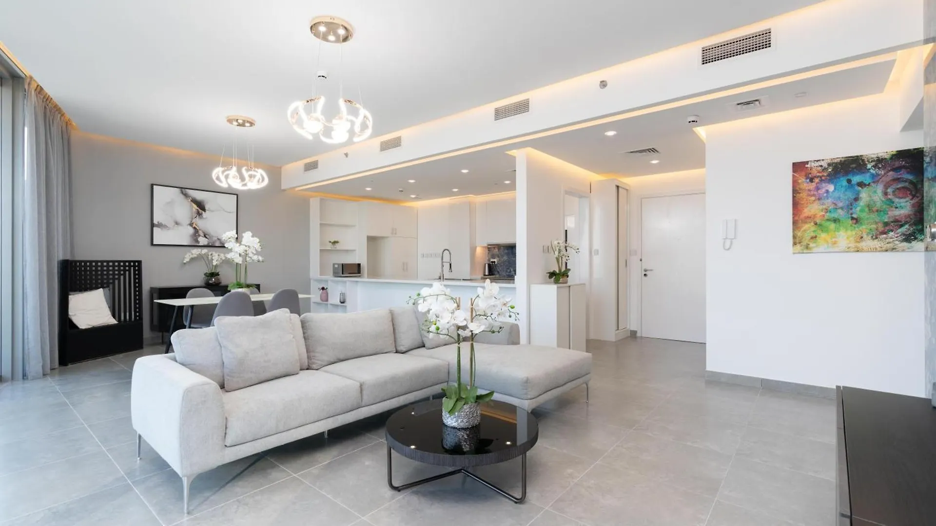 Chic Waterfront Escape With Stunning Views In Stella Maris, Dubai Marina Appartement